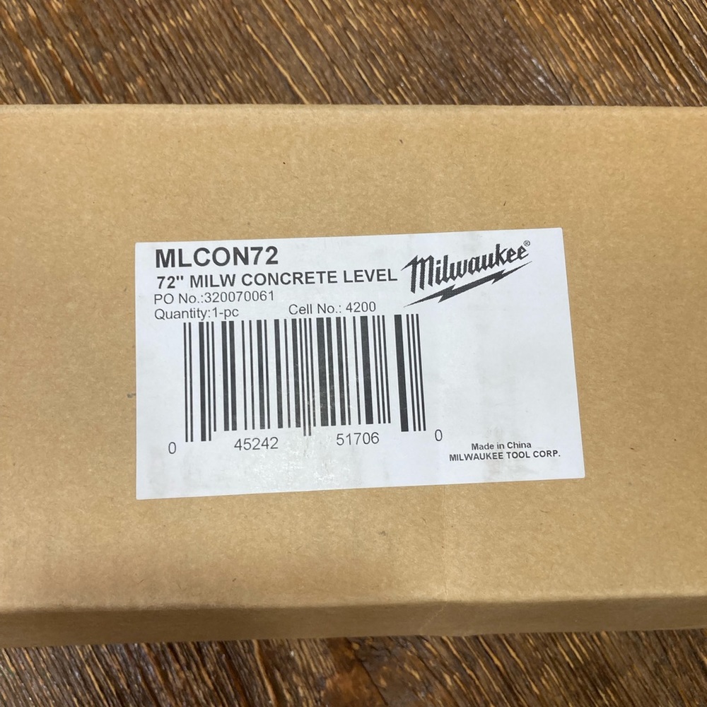 72” Level Milwaukee Concrete Screed Level New - Picture 4 of 6